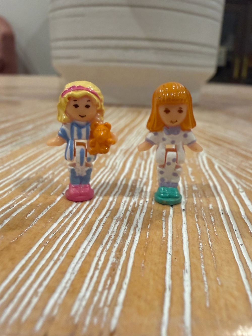 Set of 1993 Polly Pocket Cozy Cottage Dolls x2